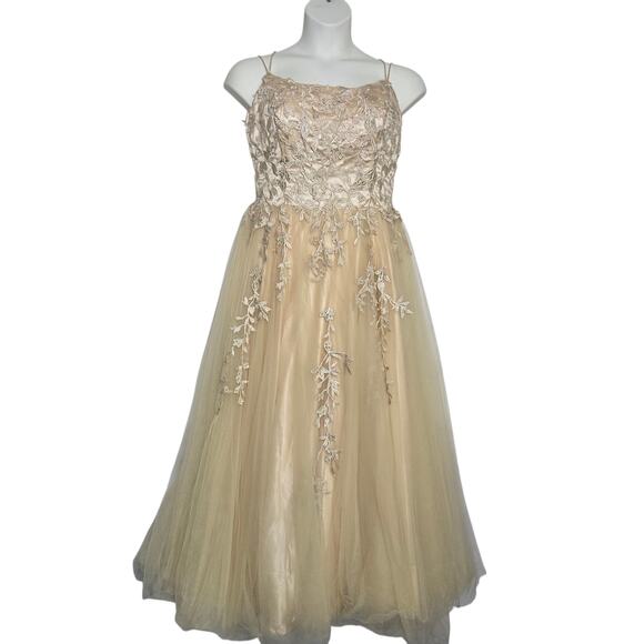 Let's Fashion Prom Dress Size 2XL Strappy Gown Embroidered Tulle Formal - Picture 1 of 5